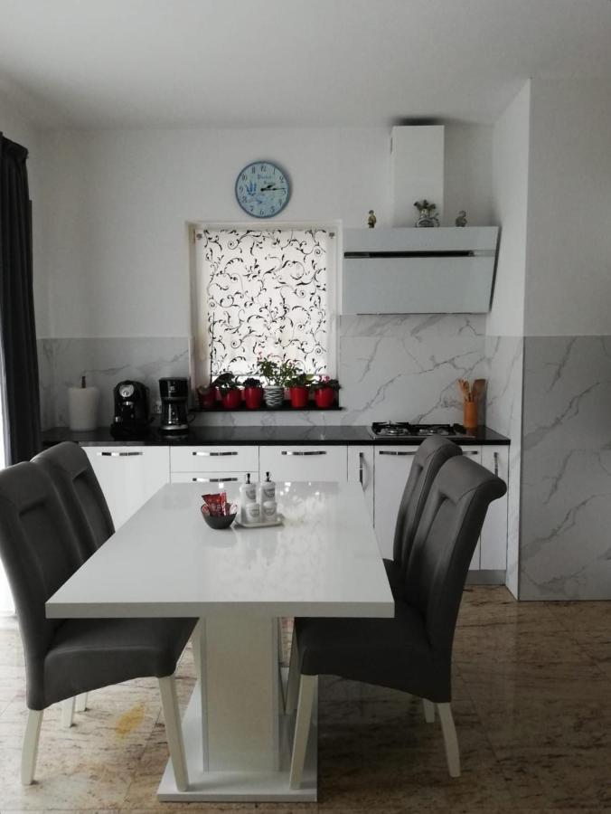 Apartments Jankovic Vodice Eksteriør bilde